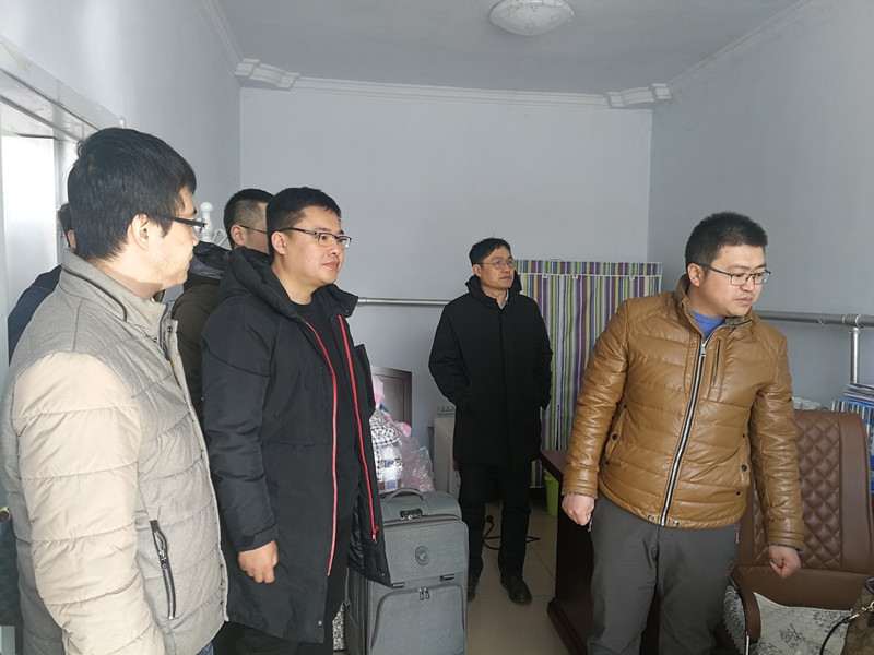 不忘初心、牢记使命,我校脱贫攻坚工作开启新征程2.jpg