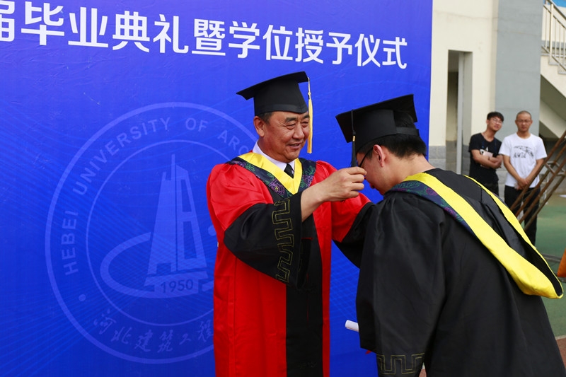 本科生毕业典礼11.jpg
