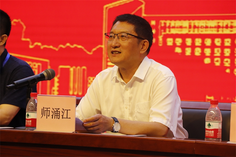 3 师涌江校长讲话.jpg